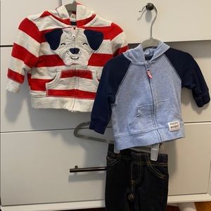 Boys Carter’s bundle hoodie and pants 3 months